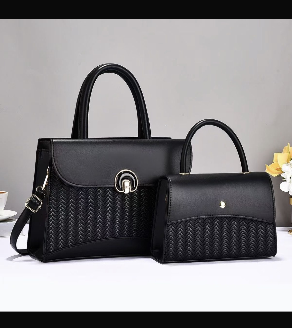 Past delivery: Two in one Stock leather bag
